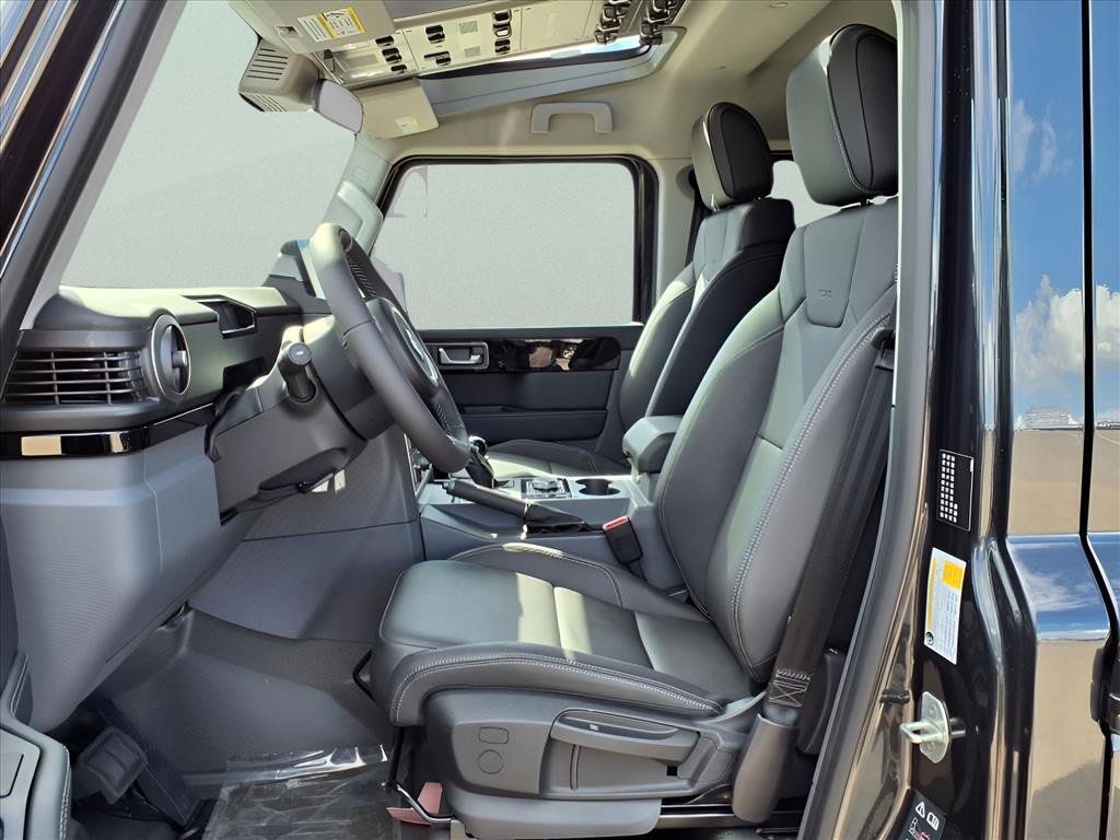 New 2024 INEOS Grenadier Fieldmaster Edition image 15