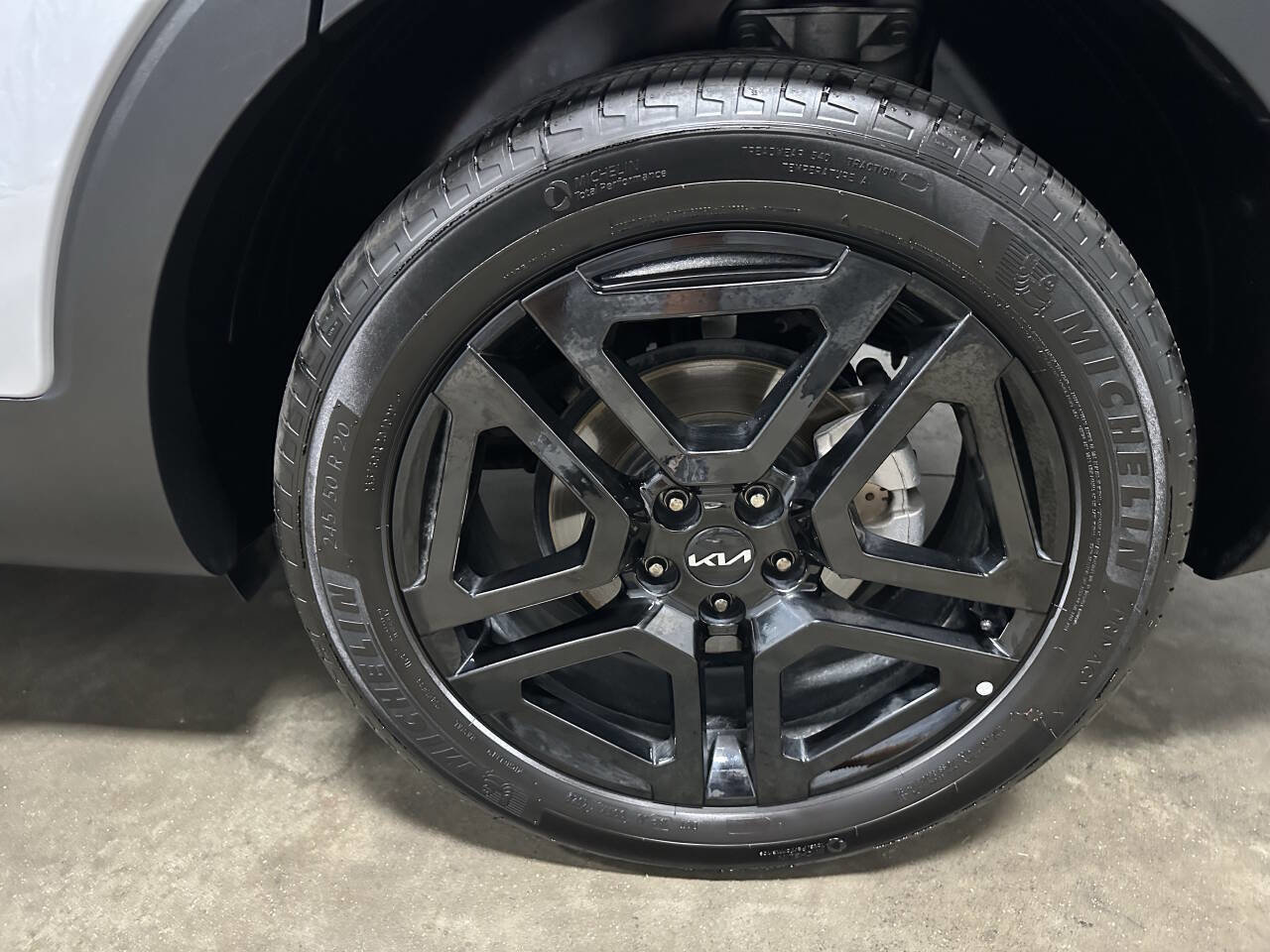 Used 2024 Kia Telluride SX X-Line image 25