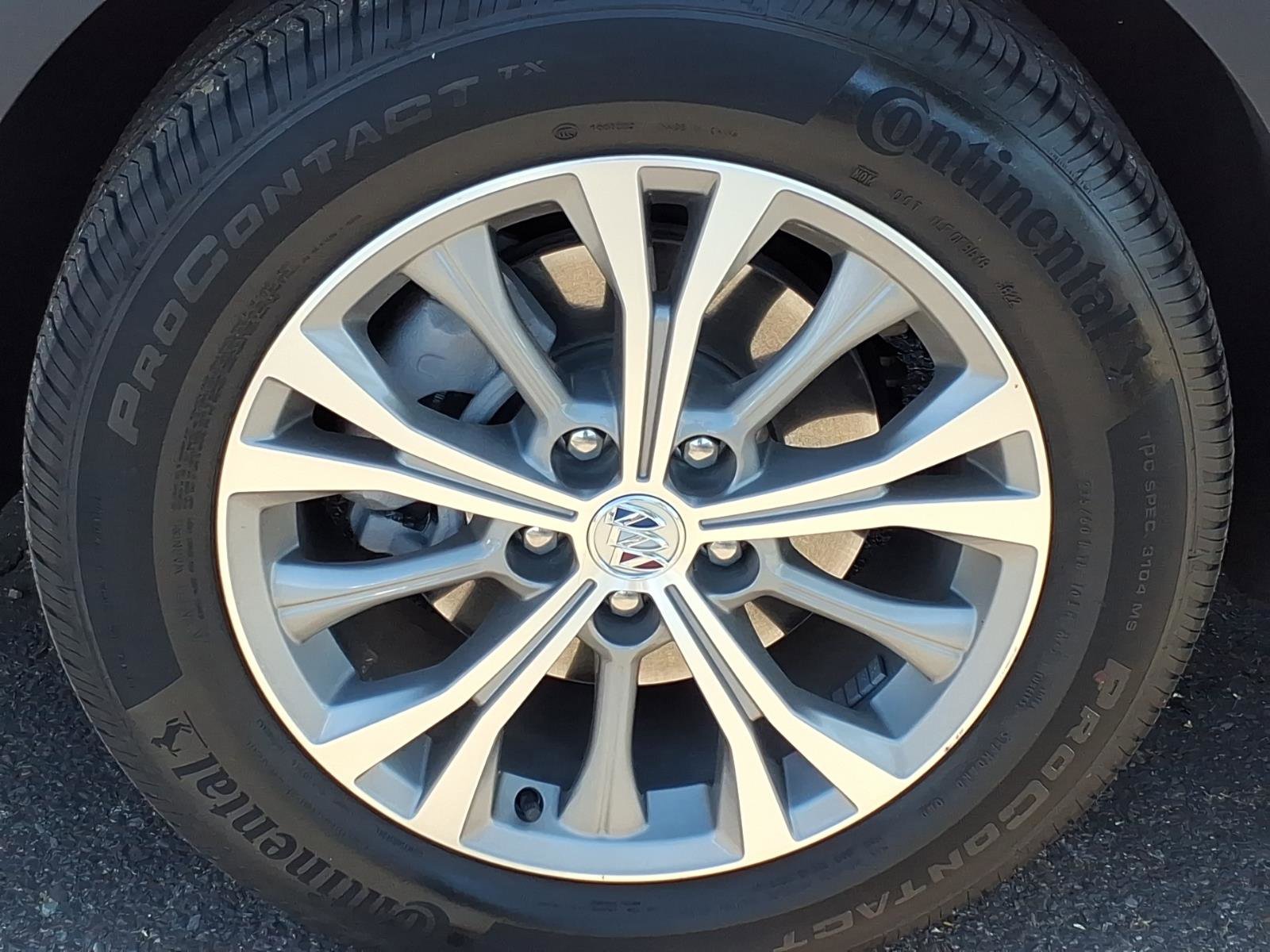 Used 2023 Buick Envision Preferred FWD image 9