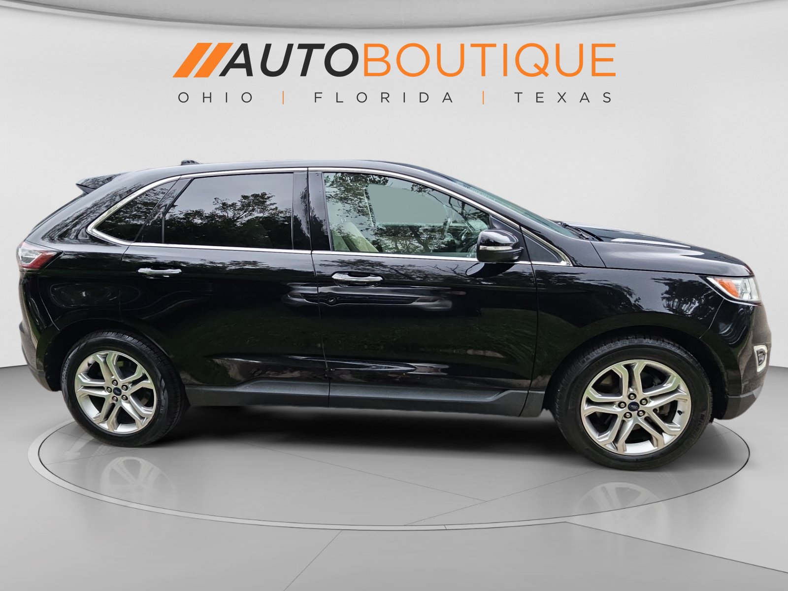 Used 2018 Ford Edge Titanium FWD image 6