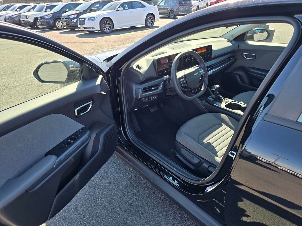 New 2025 Kia K4 EX image 20