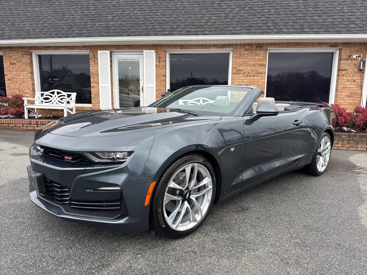 Used 2020 Chevrolet Camaro SS image 3