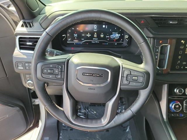 Used 2023 GMC Yukon Denali Ultimate AWD/4WD image 30