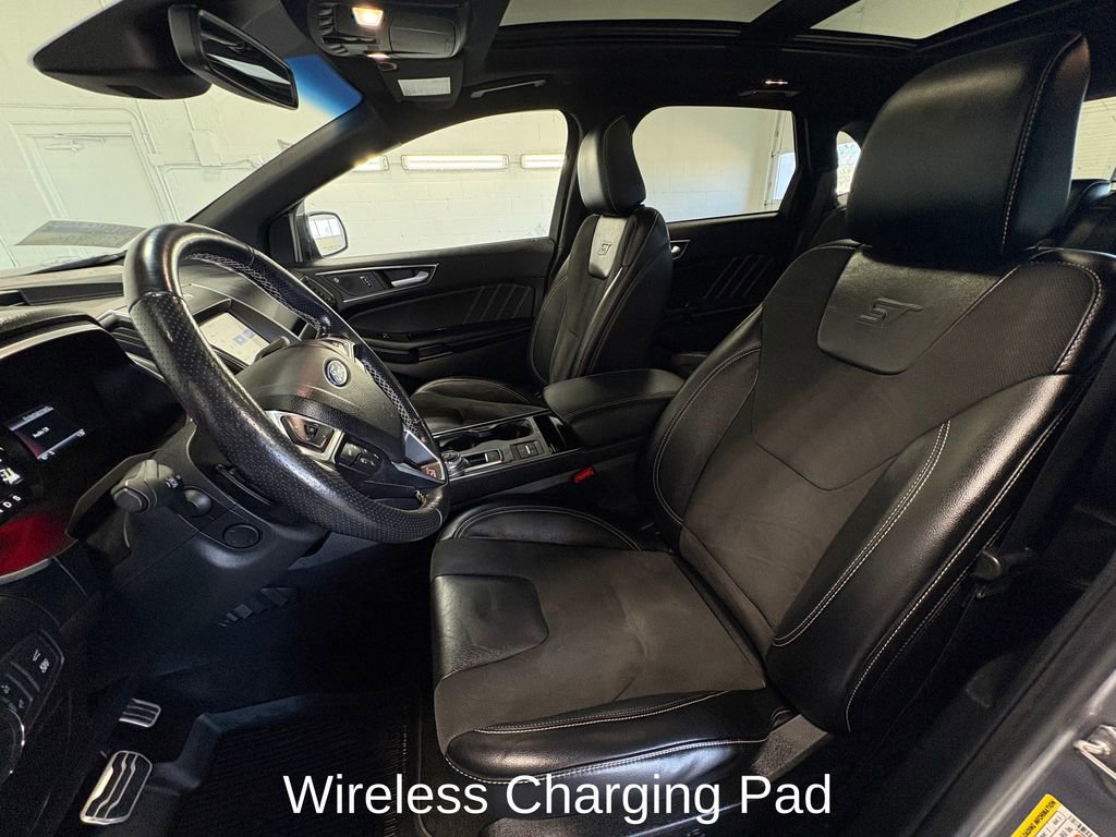 Used 2020 Ford Edge ST w/ Equipment Group 401A image 19