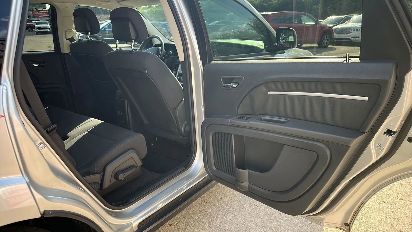 Used 2010 Dodge Journey SXT w/ Flexible Seating Group FWD image 16