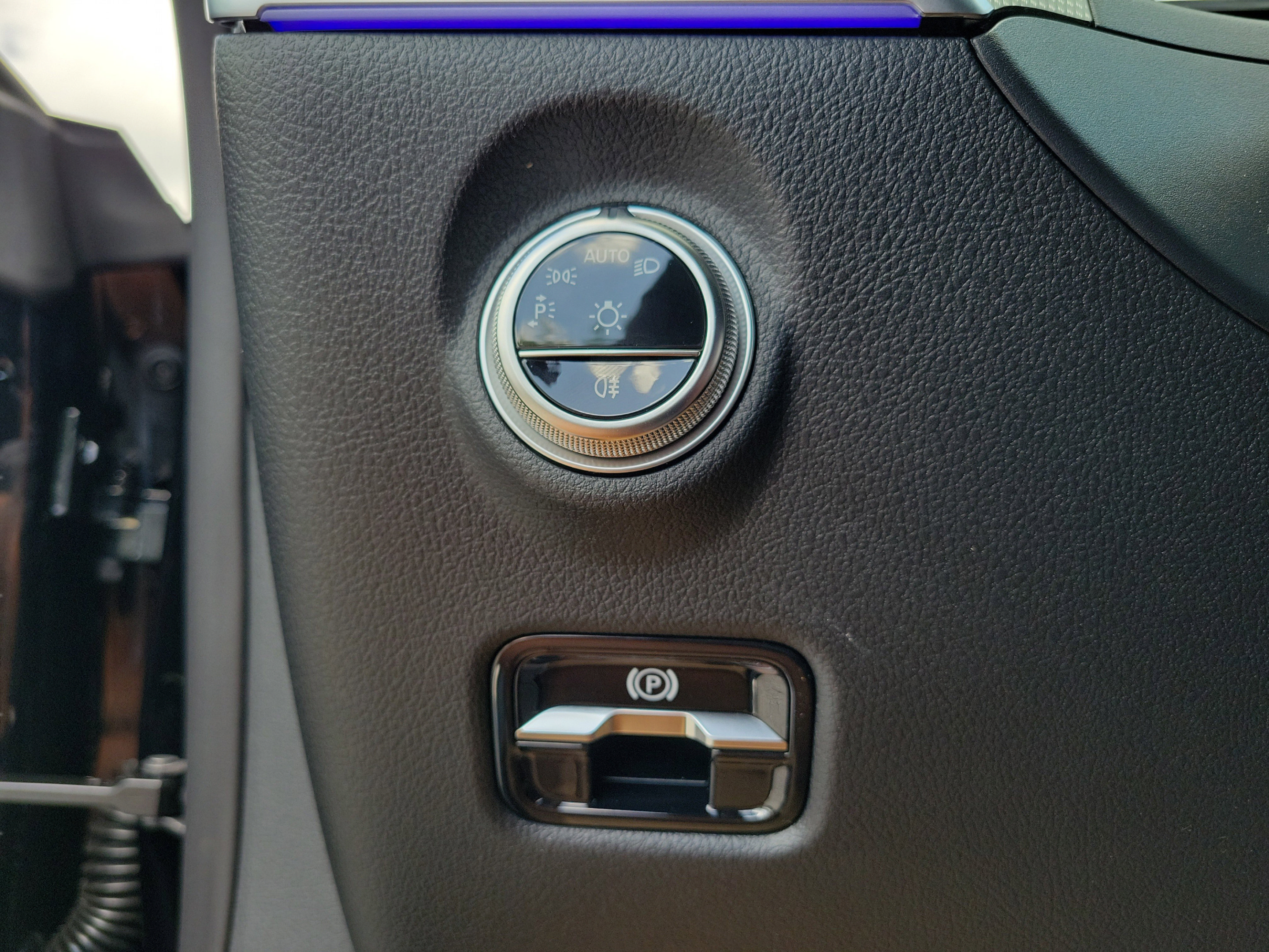 New 2026 Mercedes-Benz CLE 300 4MATIC Coupe image 19
