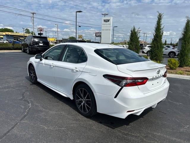 Used 2023 Toyota Camry SE FWD image 8