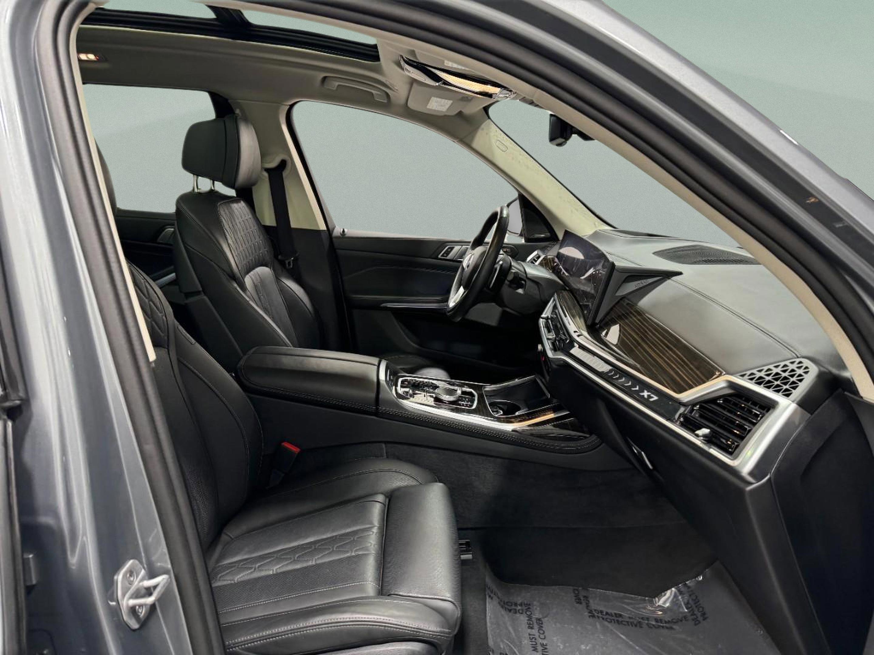 Used 2025 BMW X7 xDrive40i image 17
