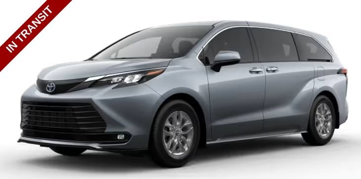 Used 2025 Toyota Sienna LE FWD image 1