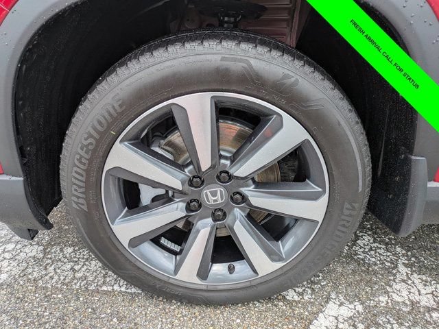Used 2025 Honda Pilot Touring image 11