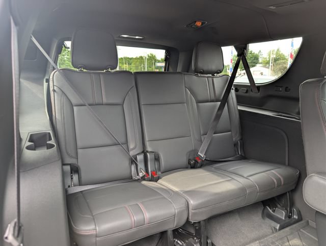 Used 2024 Chevrolet Suburban RST w/ Luxury Package AWD/4WD image 20