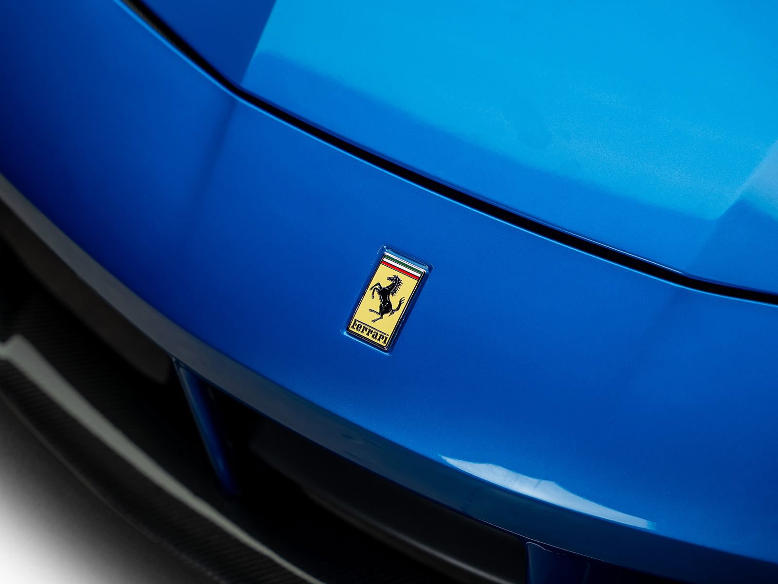 Used 2018 Ferrari 488 Spider RWD image 6