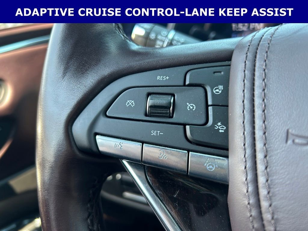 Used 2023 Cadillac Escalade ESV Sport Platinum w/ LPO, ONYX Package image 19