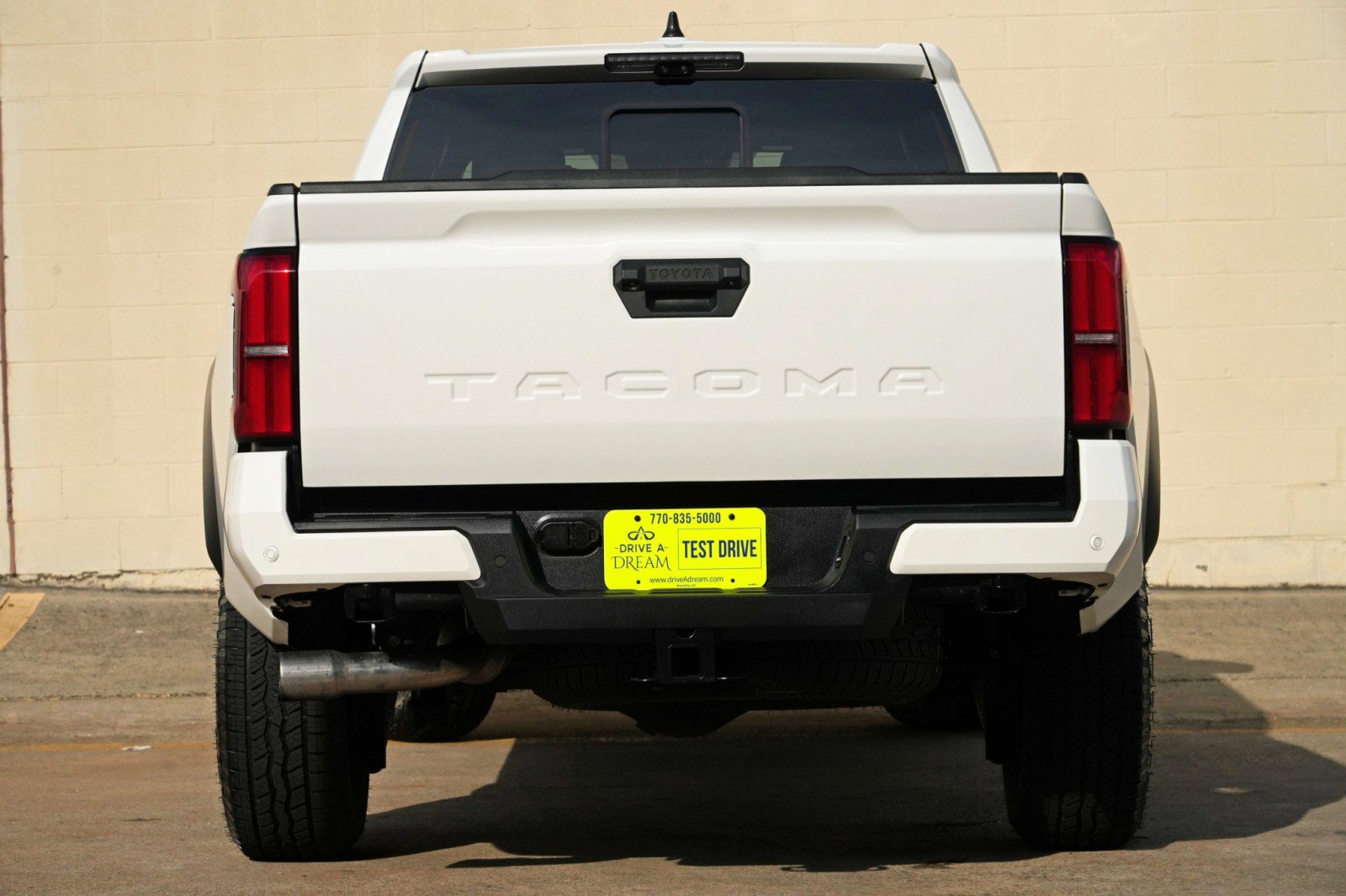 Used 2025 Toyota Tacoma TRD Off-Road w/ TRD Off Road Premium Package AWD/4WD image 11