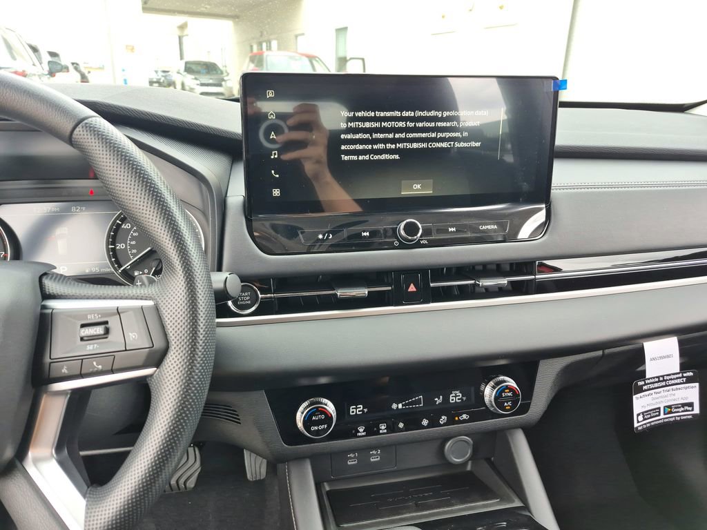 New 2026 Mitsubishi Outlander ES image 15