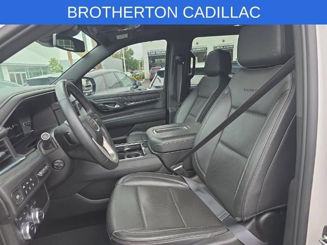 Used 2024 GMC Yukon XL Denali AWD/4WD image 11