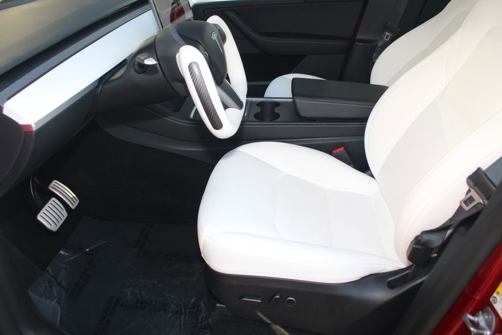 Used 2025 Tesla Model Y Performance AWD/4WD image 22