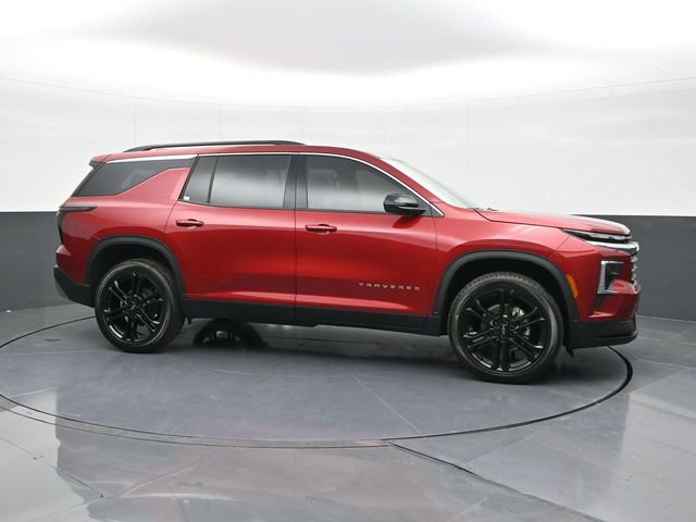 New 2026 Chevrolet Traverse LT w/ LPO, Floor Liner Package FWD image 17