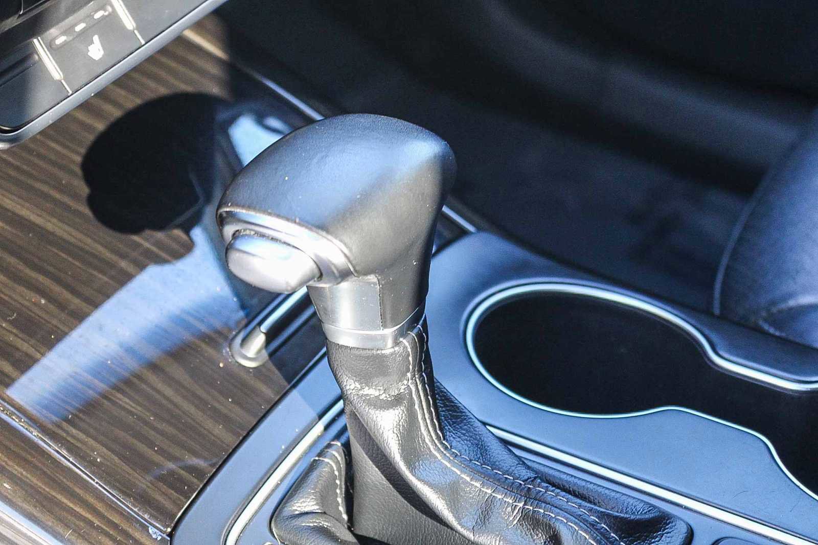 Used 2019 Kia Sorento EX image 19