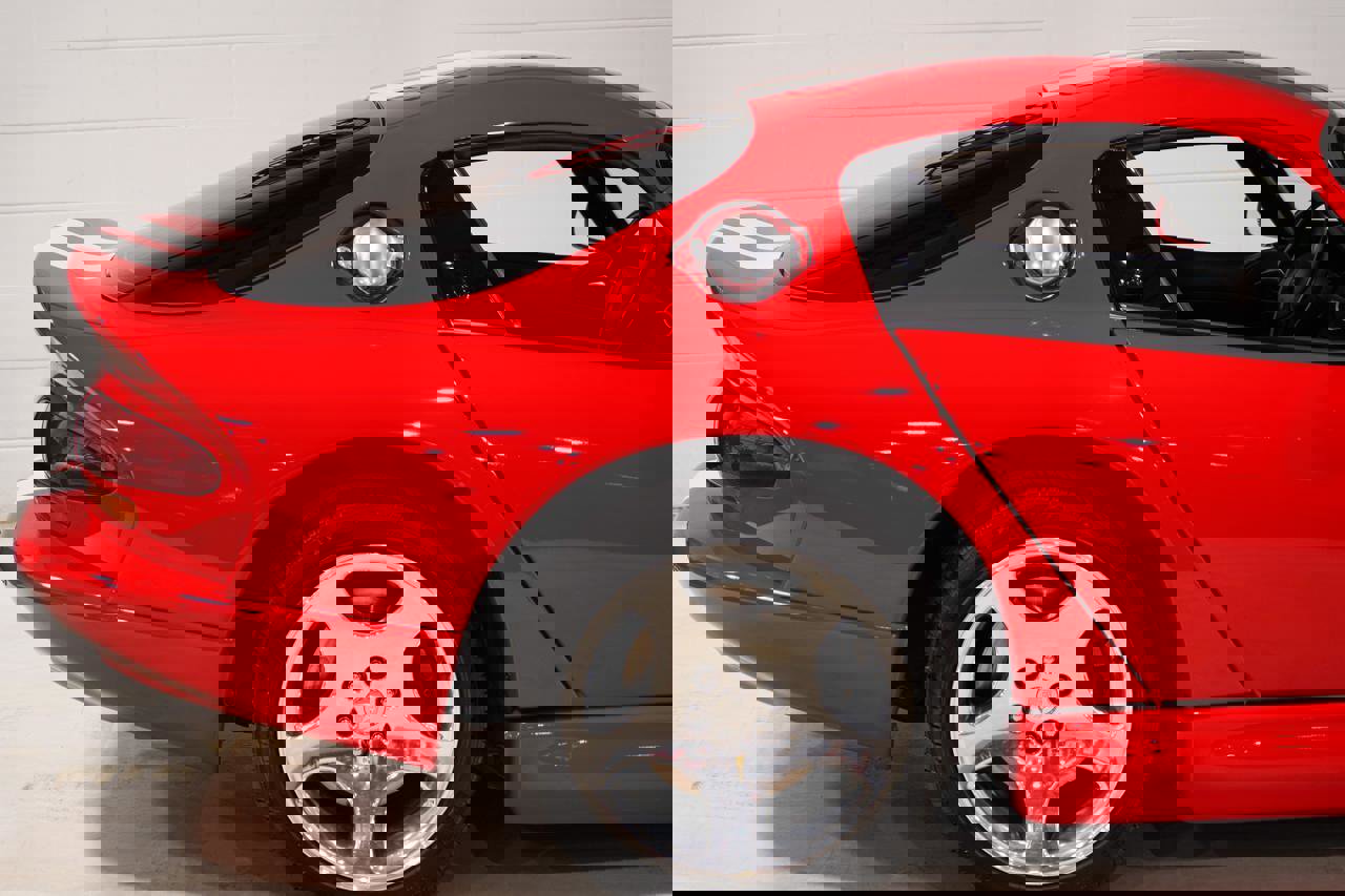 Used 2002 Dodge Viper GTS image 21