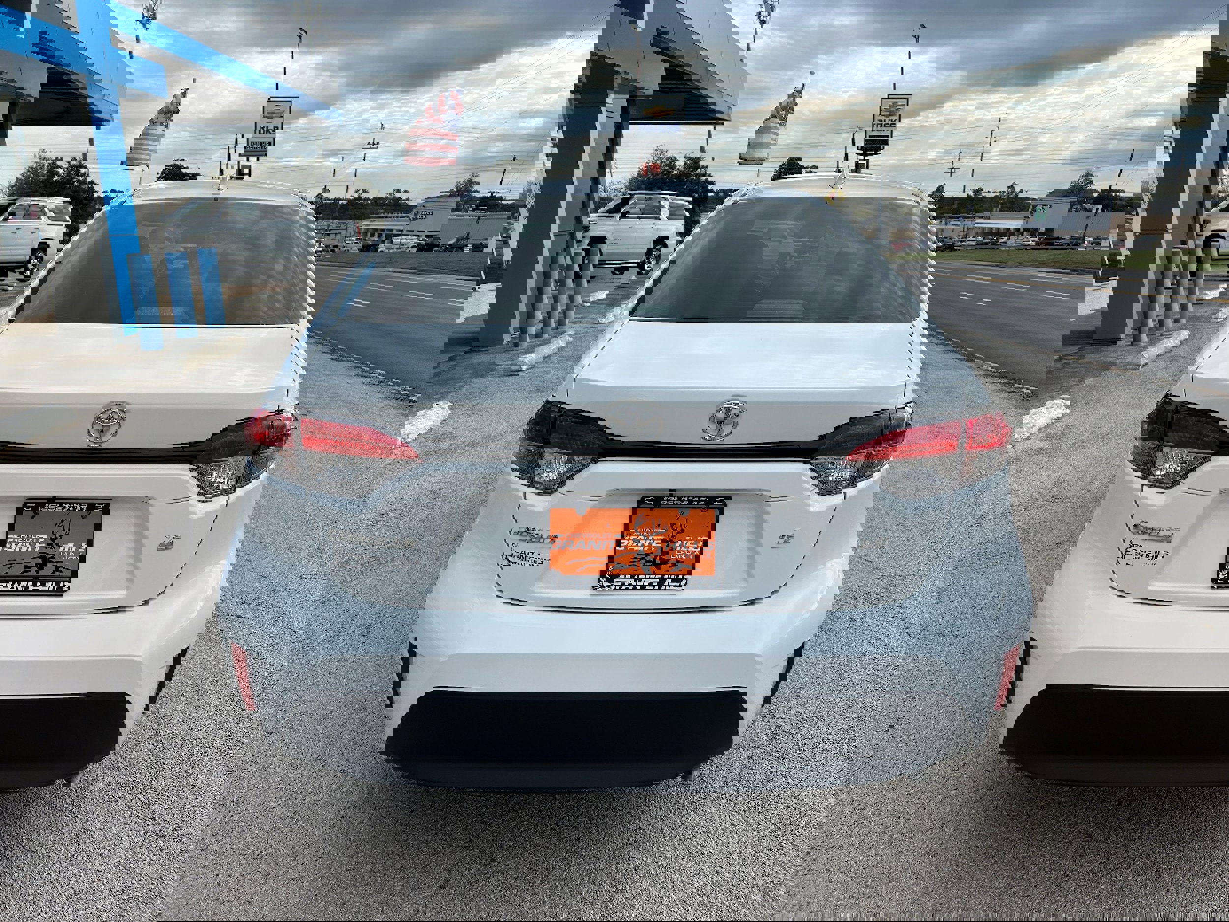 Used 2024 Toyota Corolla LE image 7