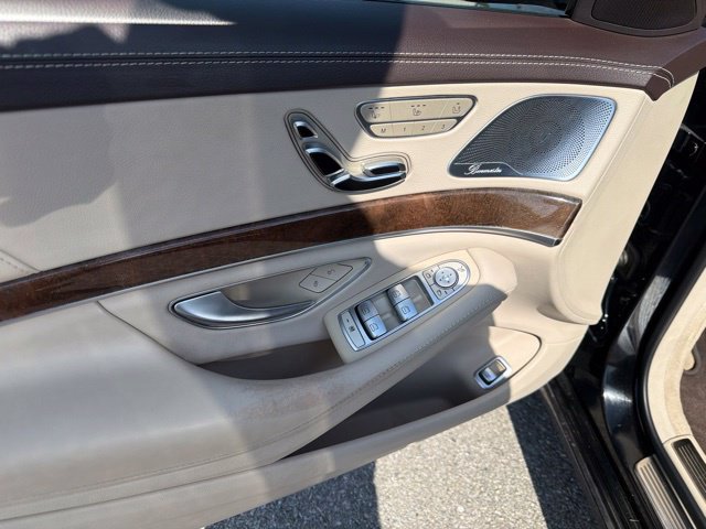 Used 2018 Mercedes-Benz S 560 4MATIC Sedan image 1