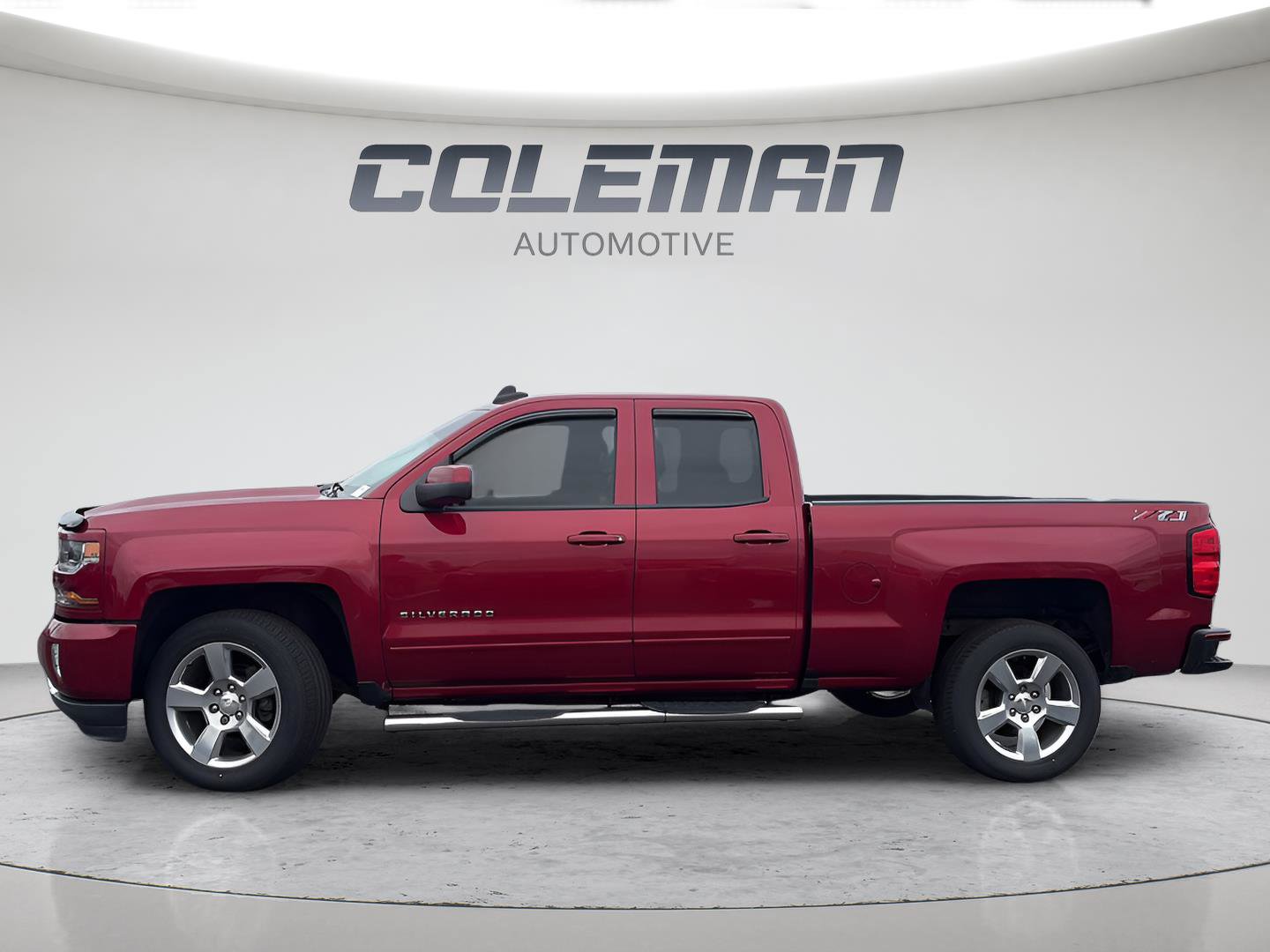 Used 2018 Chevrolet Silverado 1500 LT w/ All Star Edition AWD/4WD image 2