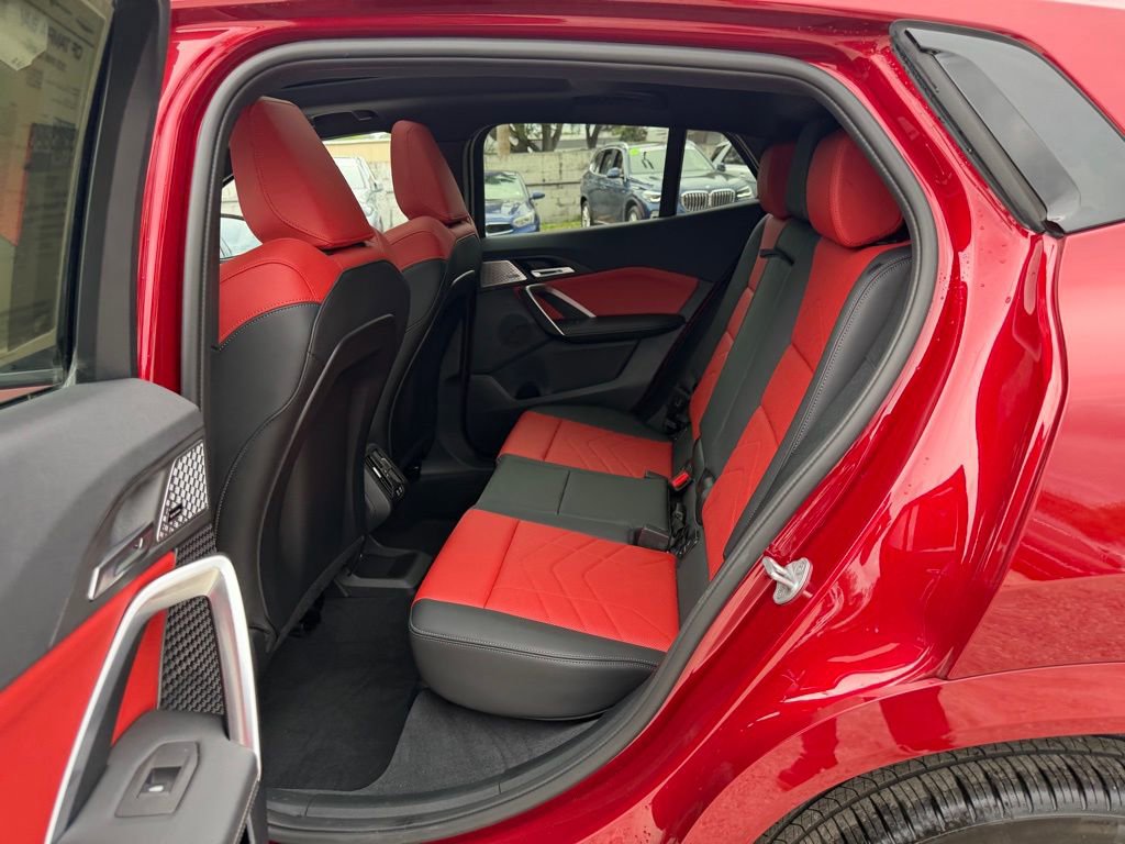 Used 2025 BMW X2 M35i image 29