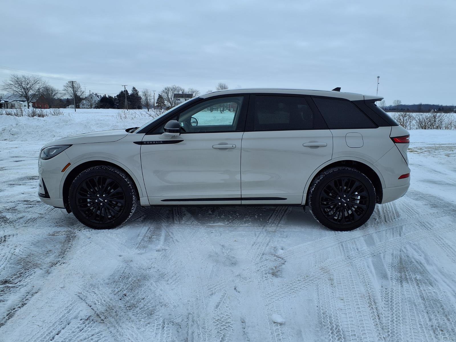 Used 2024 Lincoln Corsair Premiere w/ Equipment Group 101A image 4