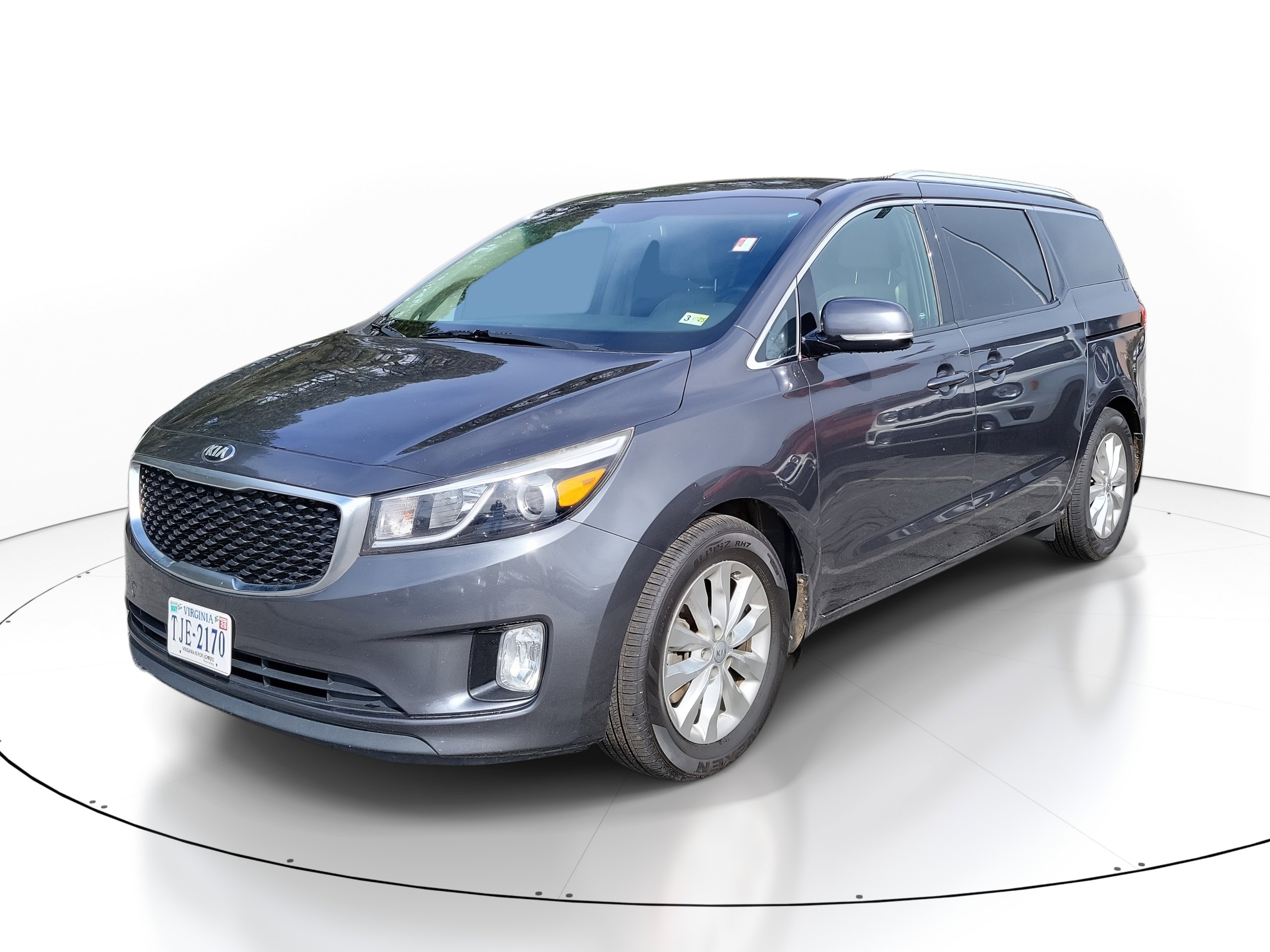 Used 2016 Kia Sedona EX image 3