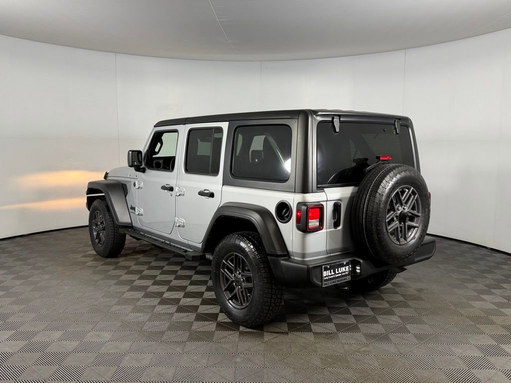 Used 2024 Jeep Wrangler Sport S image 8