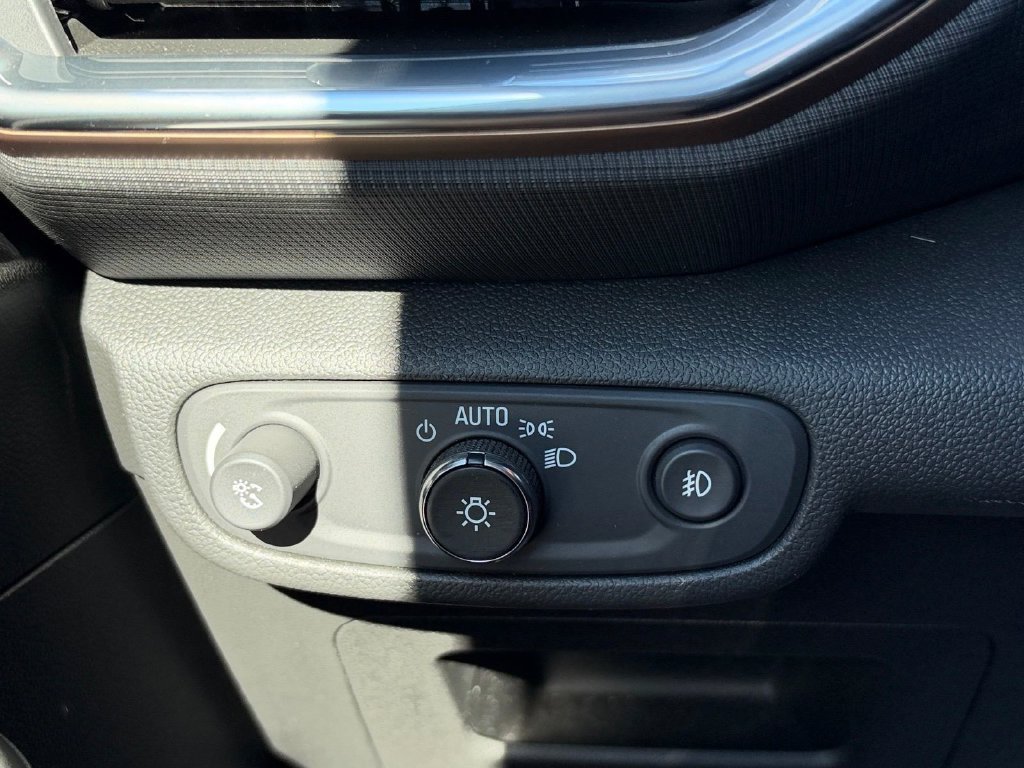 Used 2023 Chevrolet TrailBlazer ACTIV AWD/4WD image 17