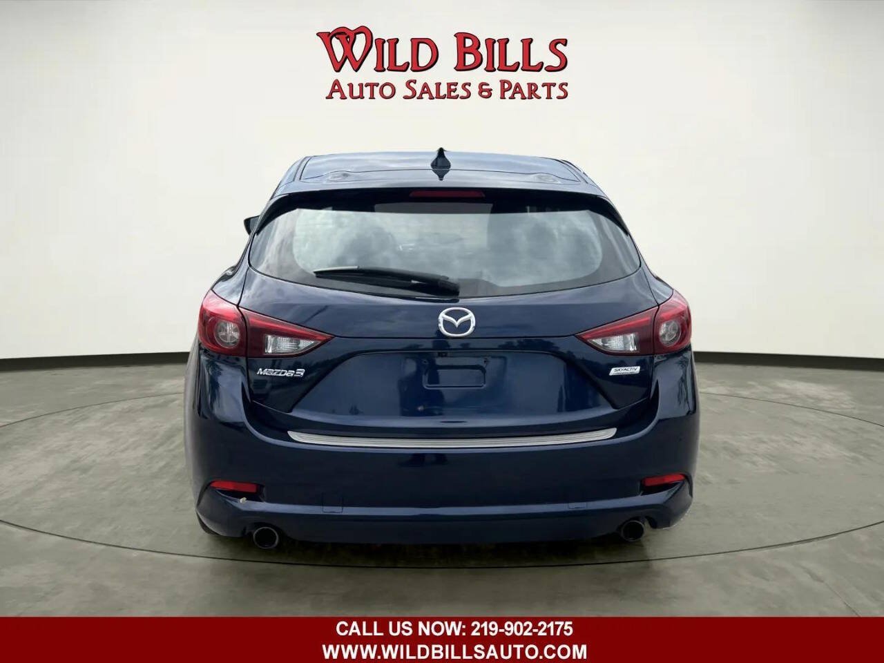 Used 2017 MAZDA MAZDA3 Grand Touring w/ Premium Equipment Package FWD image 4
