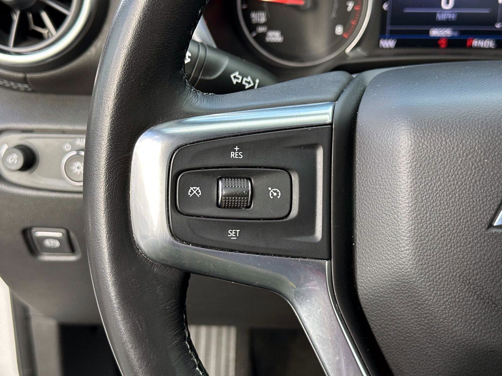 Used 2020 Chevrolet Blazer LT image 32