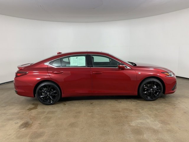 Used 2025 Lexus ES 300h F Sport w/ Accessory Package (Z2) image 7