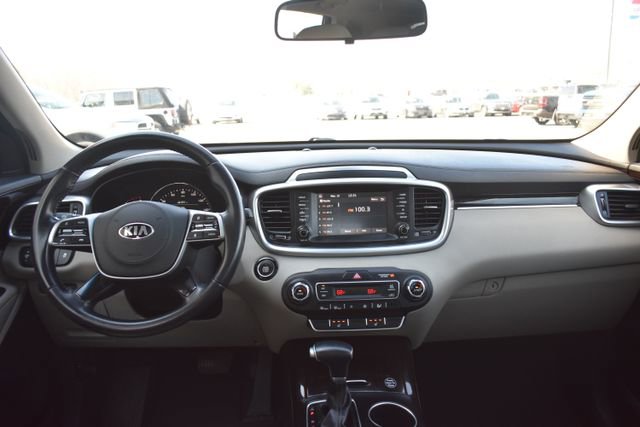 Used 2020 Kia Sorento EX image 38