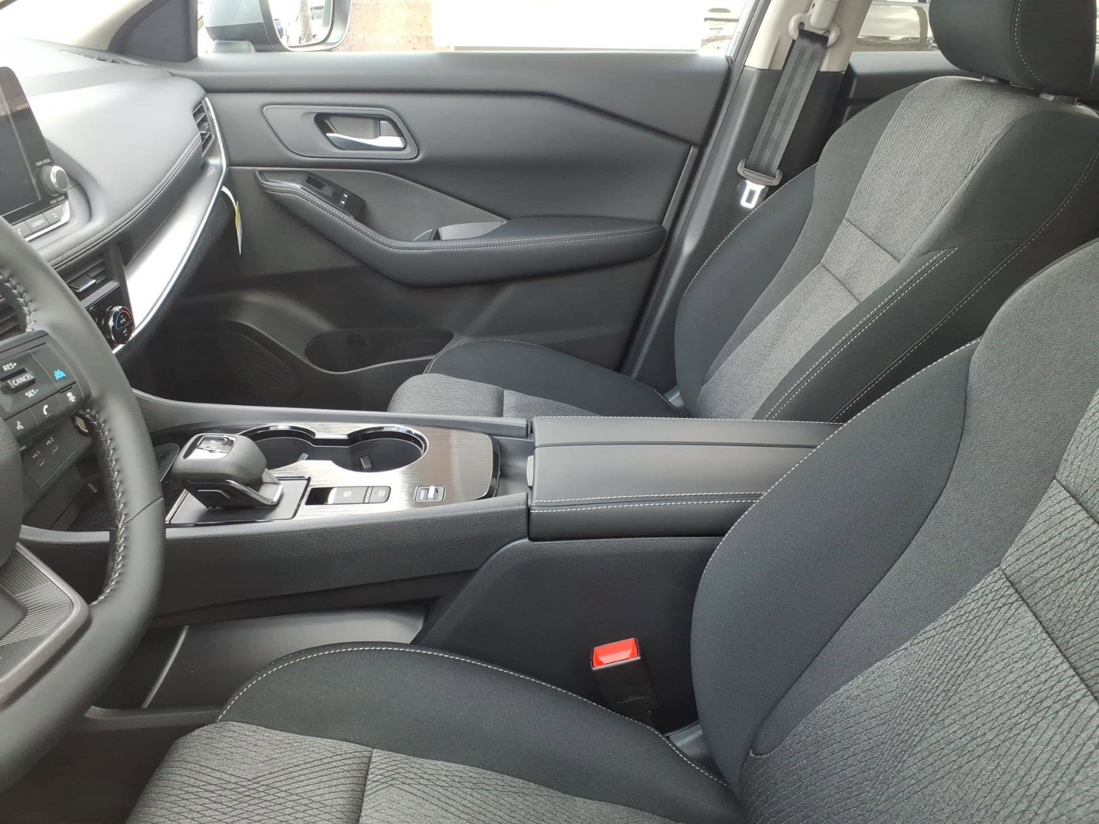 New 2026 Nissan Rogue SV FWD image 11