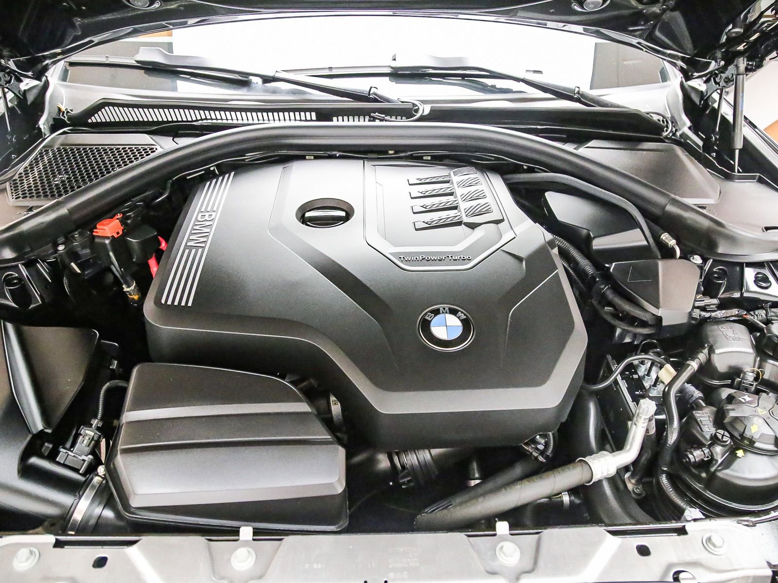 Certified 2023 BMW 330i Sedan w/ M Sport Package RWD image 28