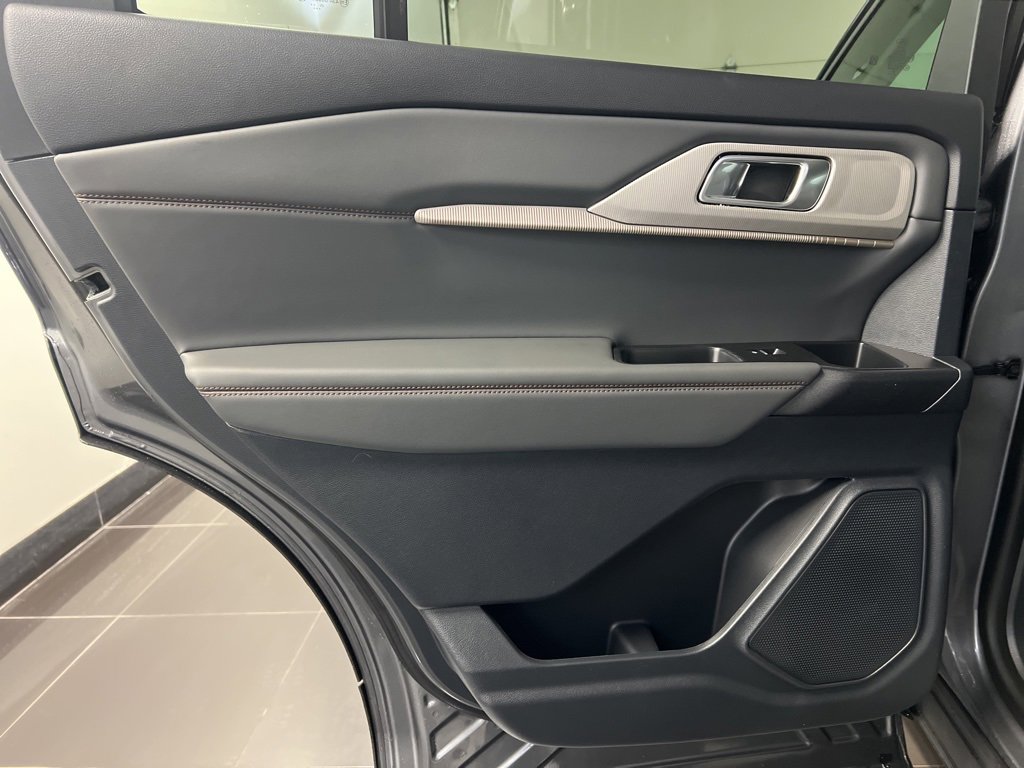 New 2026 Ford Explorer Active w/ Active Comfort Package image 30