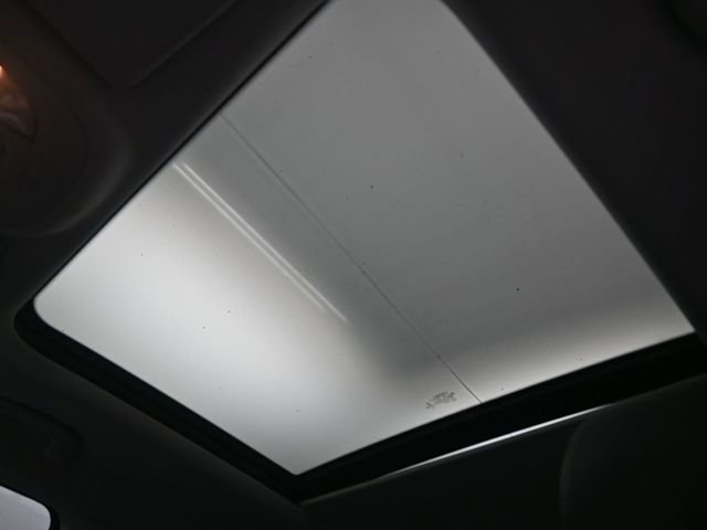 Used 2022 Jeep Compass Limited w/ Sun and Sound Group image 16