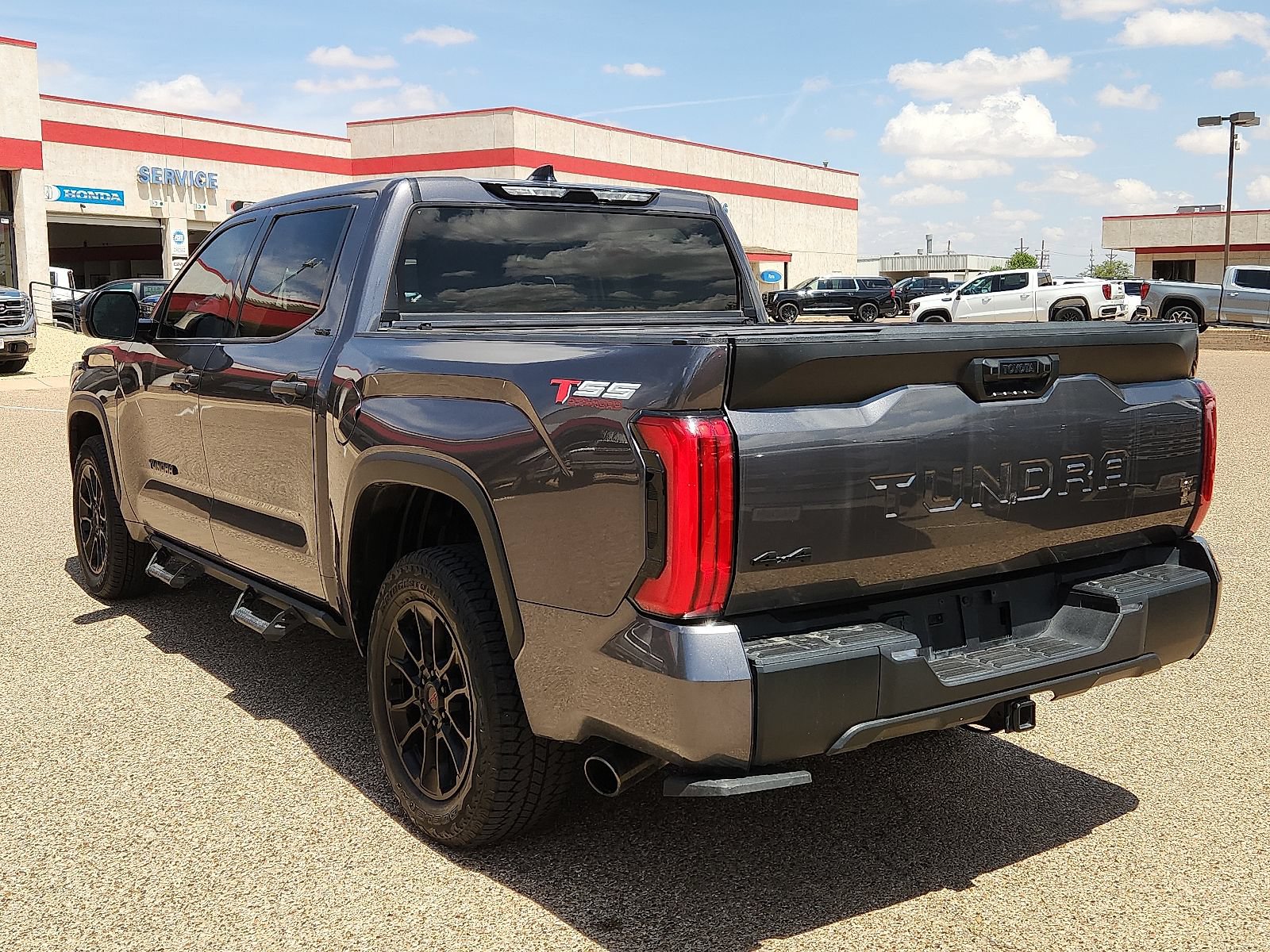 Used 2023 Toyota Tundra SR5 AWD/4WD image 3