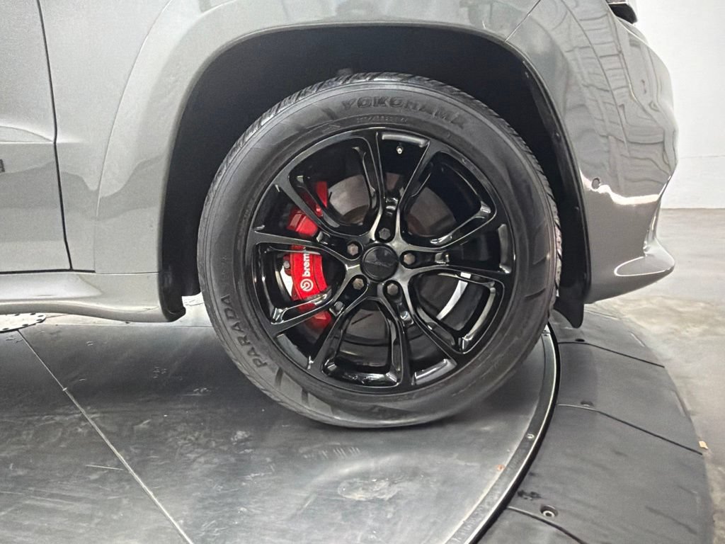 Used 2020 Jeep Grand Cherokee SRT AWD/4WD image 9