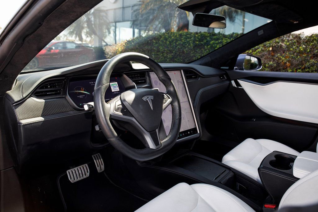 Used 2020 Tesla Model S Performance image 23