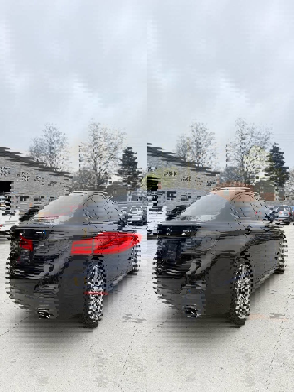 Used 2017 BMW 530i xDrive AWD/4WD image 9