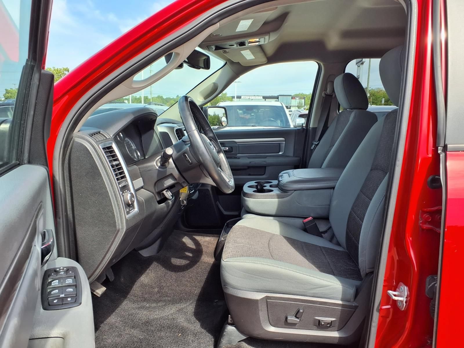 Used 2016 RAM 1500 Big Horn AWD/4WD image 17