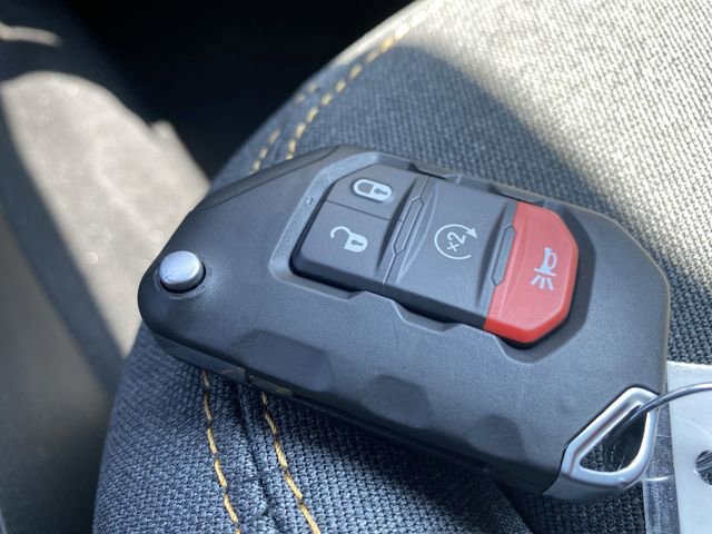 New 2025 Jeep Gladiator Willys image 28