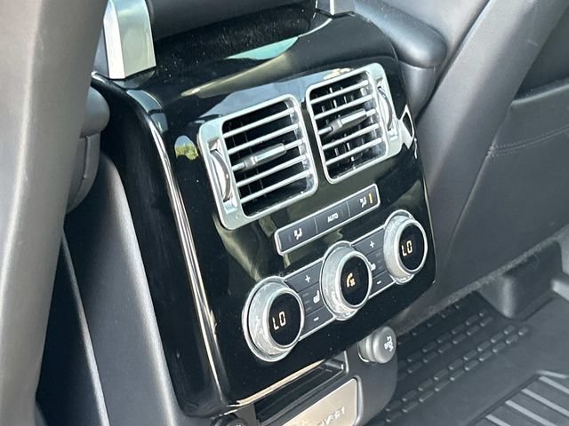 Used 2017 Land Rover Range Rover Supercharged AWD/4WD image 19
