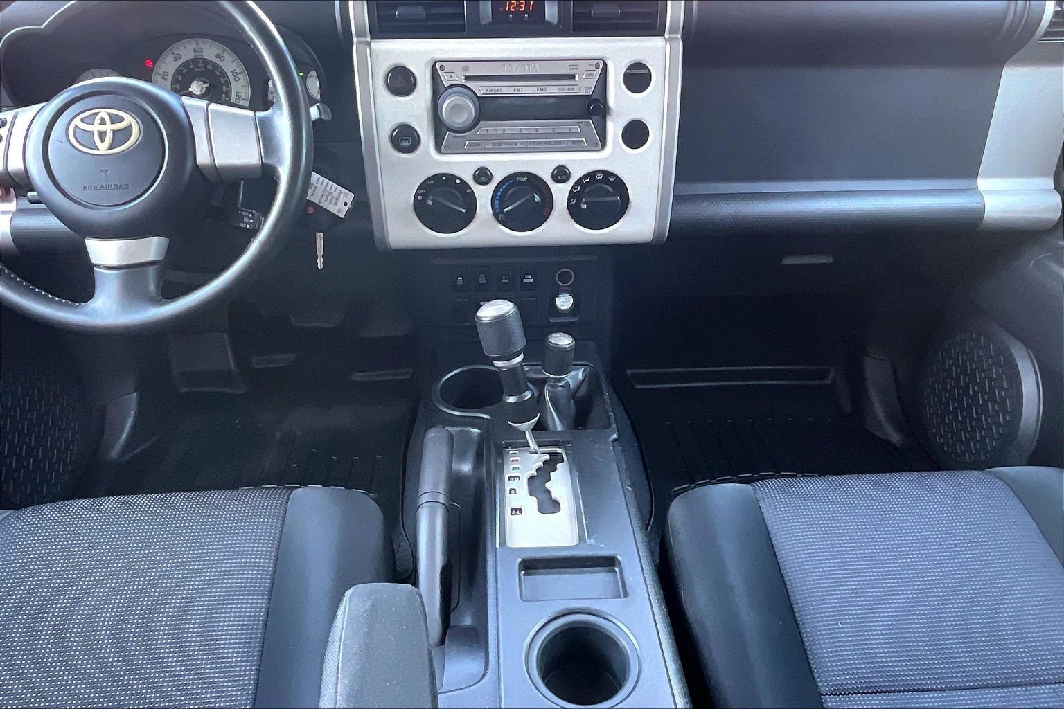 Used 2010 Toyota FJ Cruiser 4WD image 7