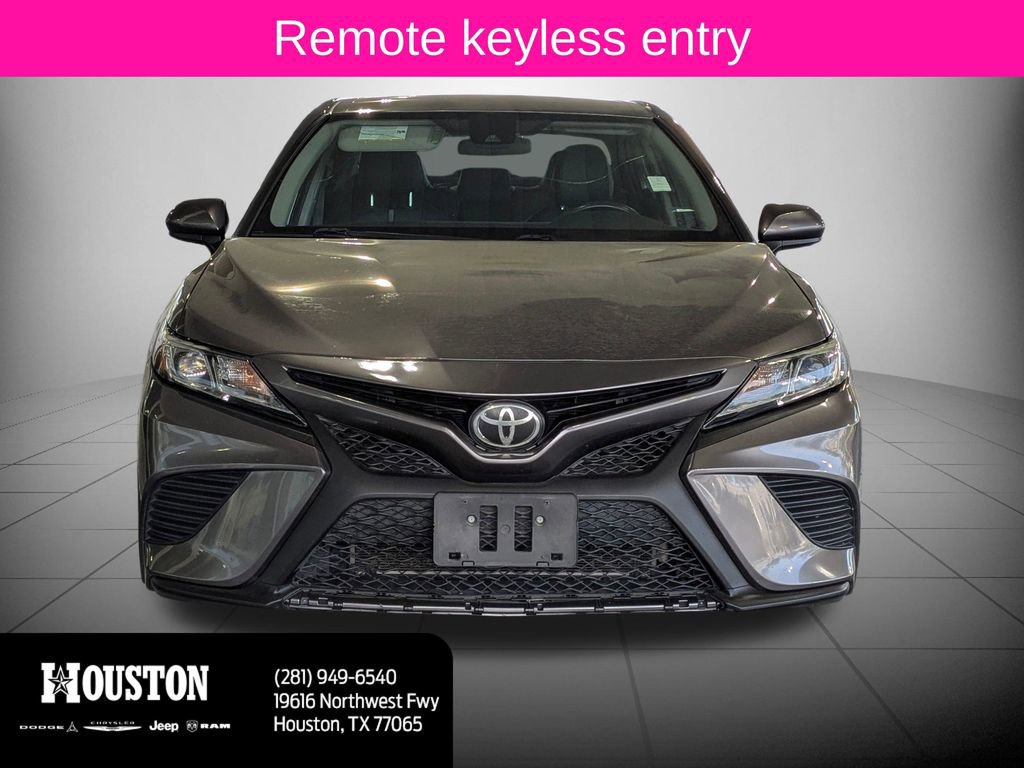 Used 2020 Toyota Camry SE image 8