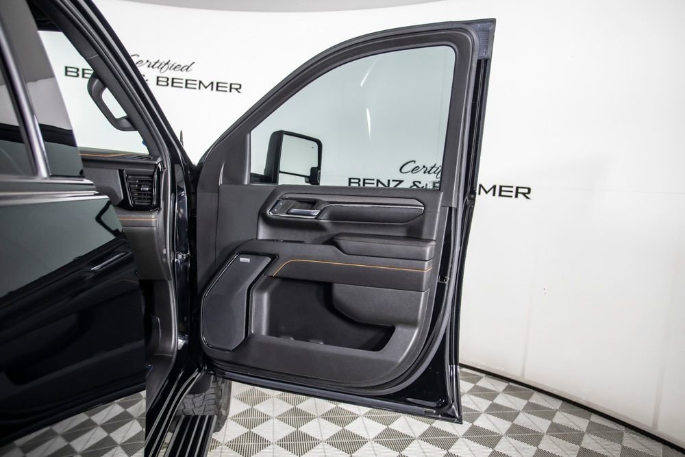 Used 2024 GMC Sierra 2500 AT4 w/ AT4 Premium Plus Package AWD/4WD image 22